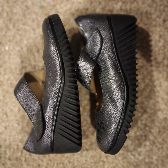 Fly London Shoes - Picture 4 of 6